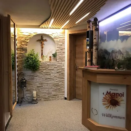 Maroi Hotel